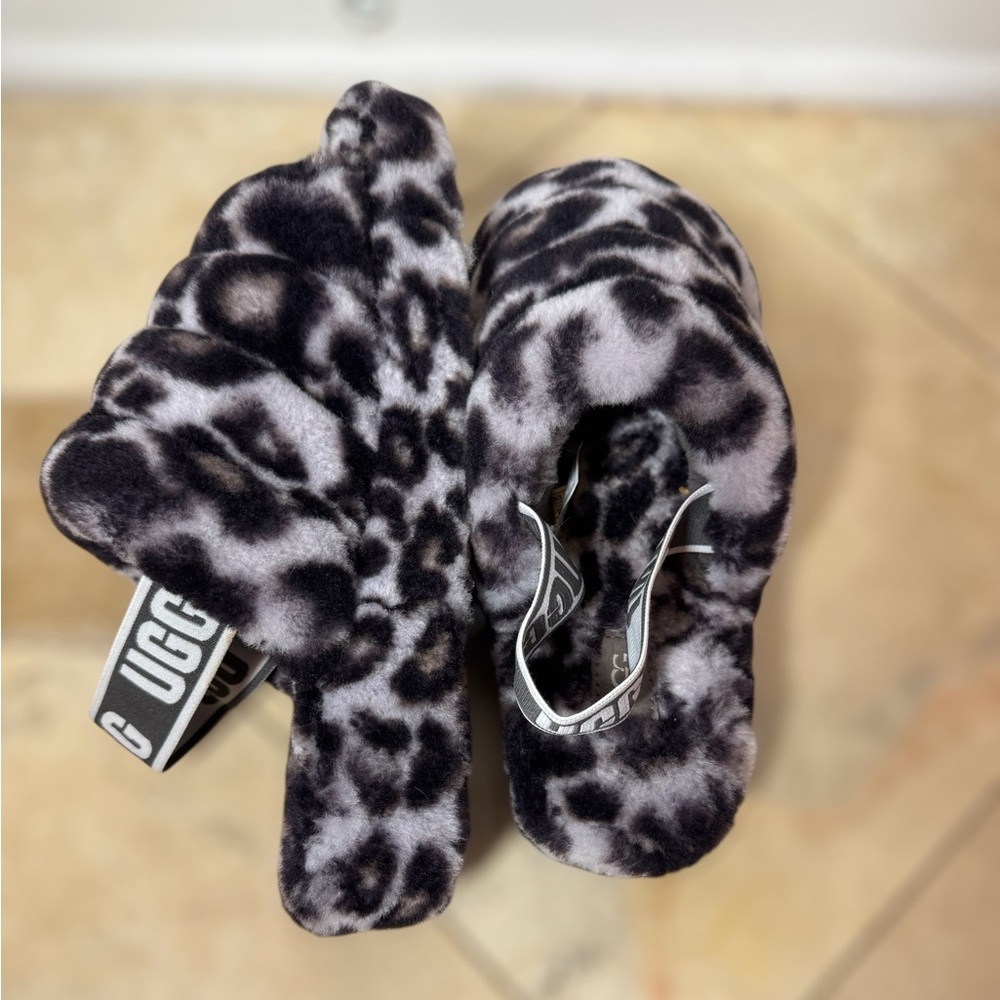 UGG Plush Black and Lilac Cheetah Print Slingback Slippers - Picture 4 of 5